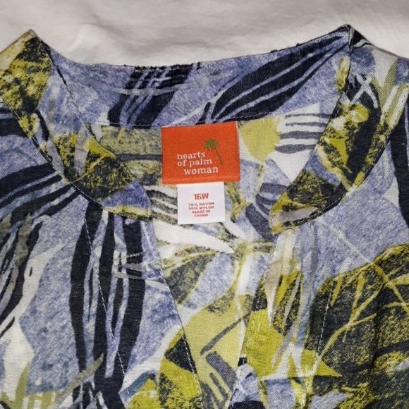 Hearts of Palm Woman Sheer‎ Burnout Button Up Shirt - Picture 5 of 8